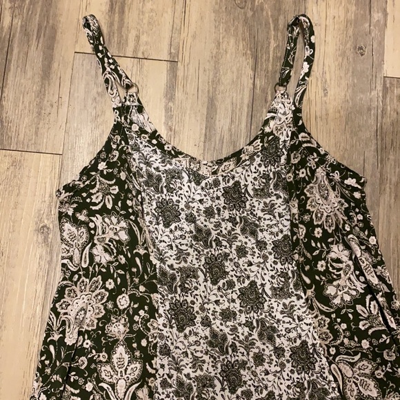 Torrid Summer Dress Size 0 Green Paisley two-tone - Picture 2 of 8